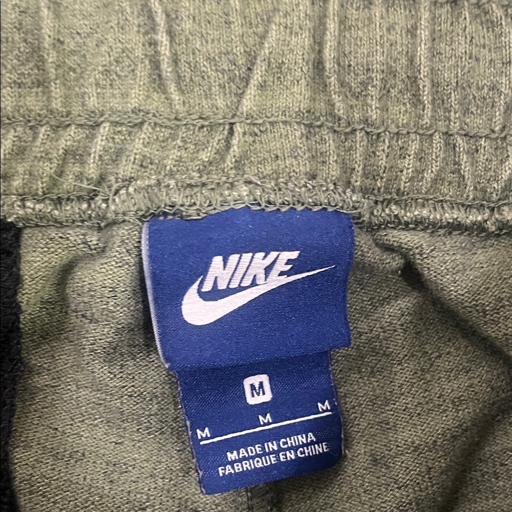 Nike Army Green Joggers with Black Details- Size Medium - Picture 6 of 6